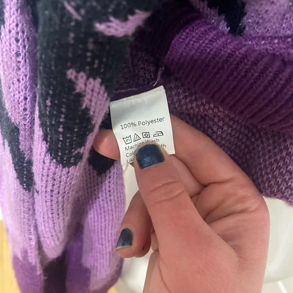 Fire Pattern Drop Shoulder Purple Ombré Flame Oversized Sweater Size Small 4 - Picture 9 of 12